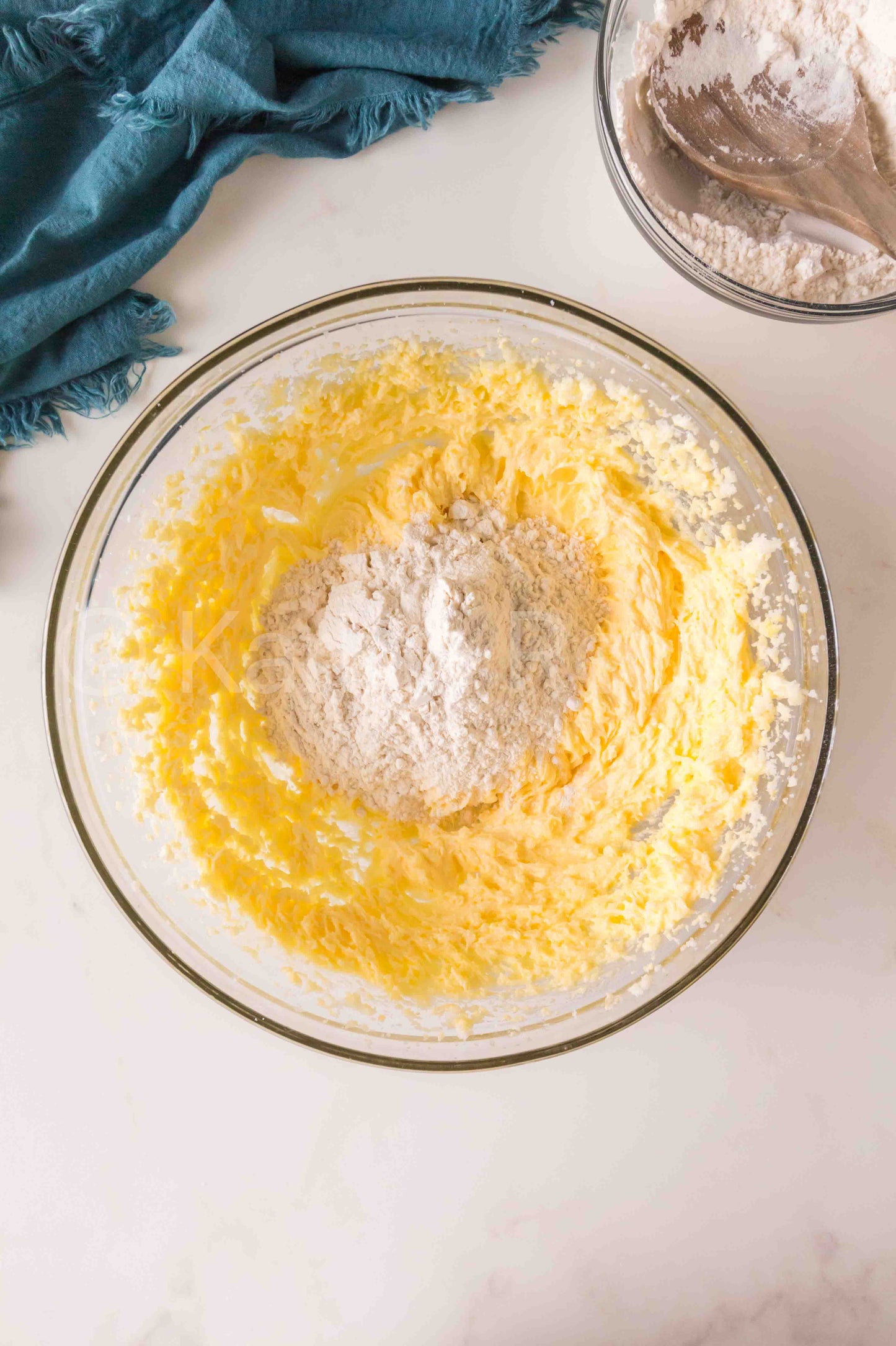 Lemon Sugar Cookie Bar