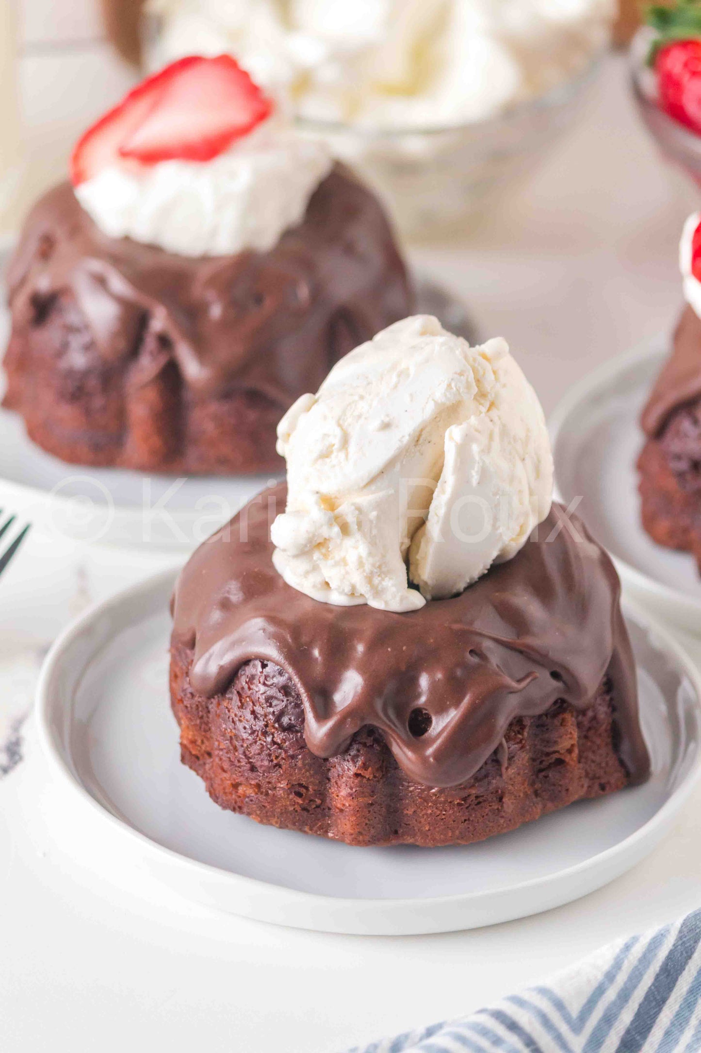 Chocolate mini bundt cake - Only 4 SETS