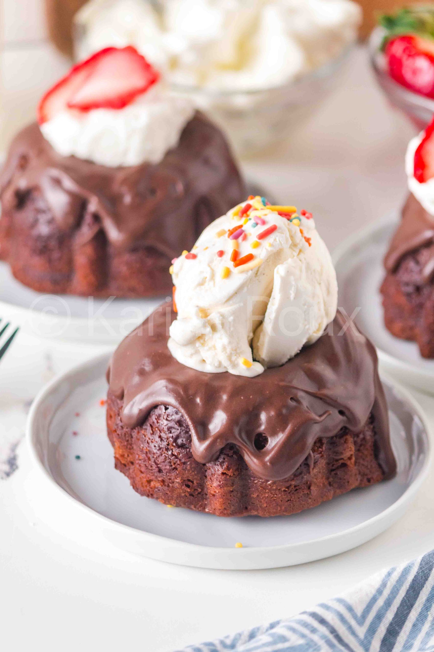 Chocolate mini bundt cake - Only 4 SETS