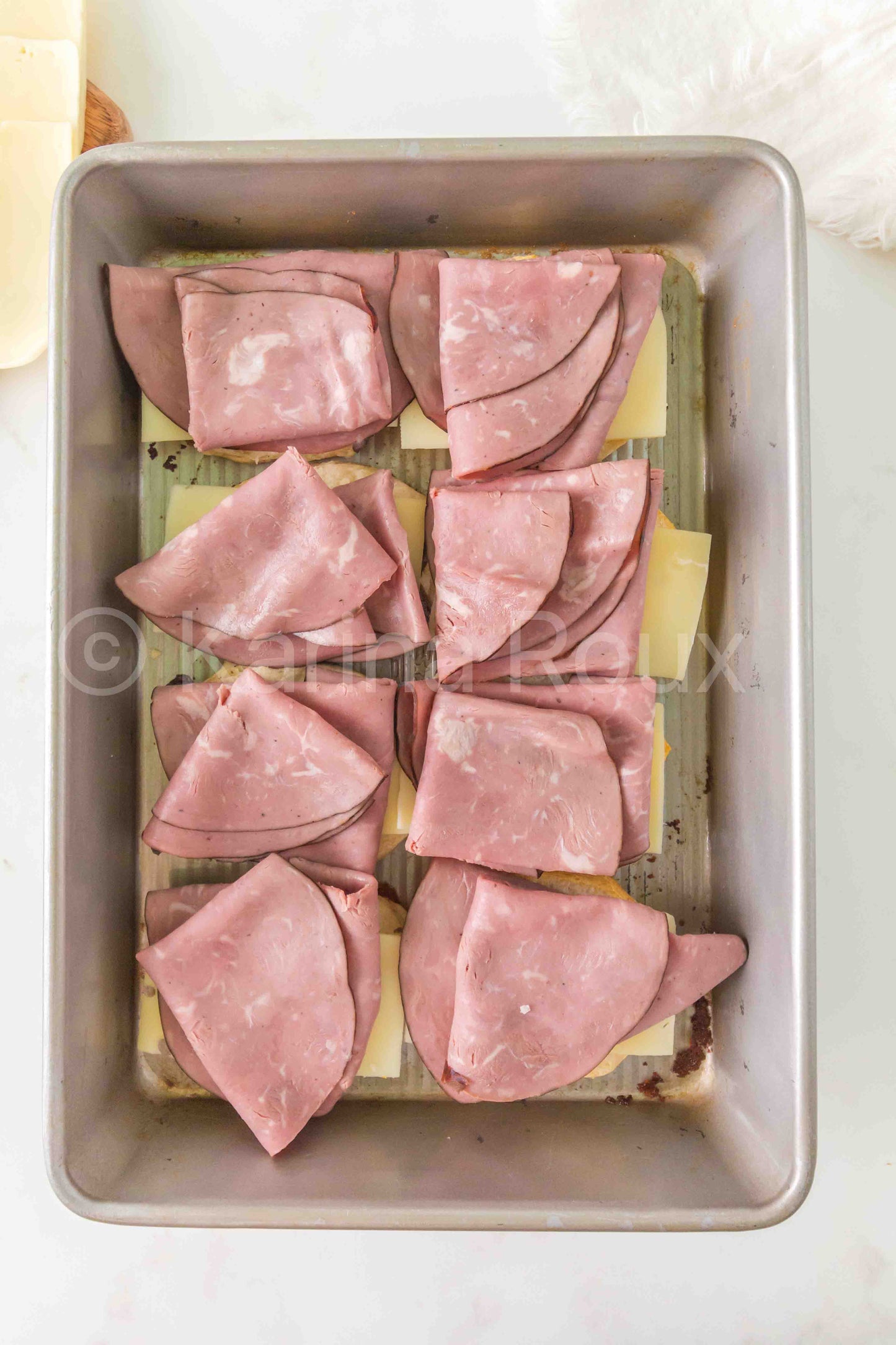 Roast beef biscuit bake sliders