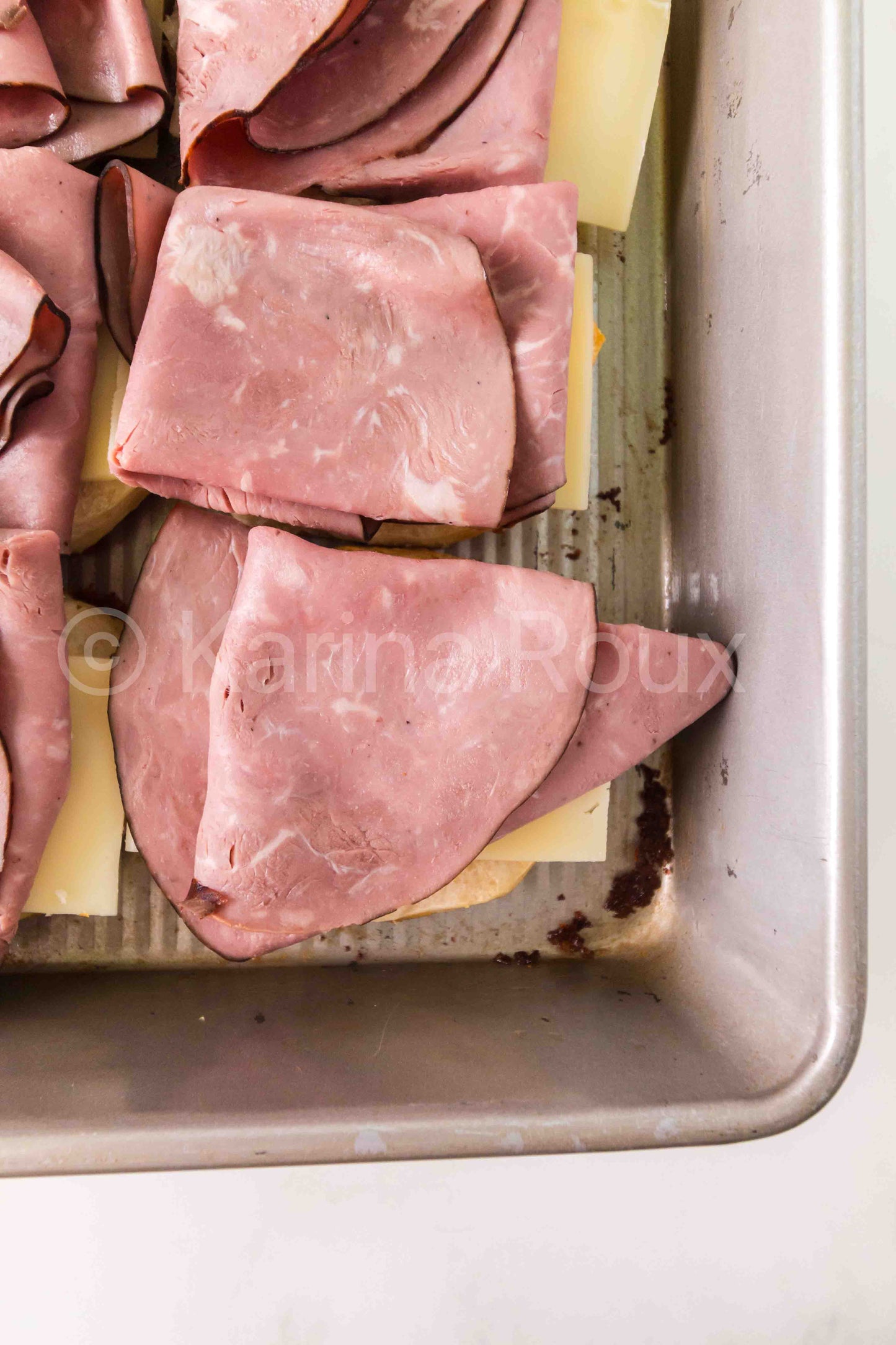 Roast beef biscuit bake sliders