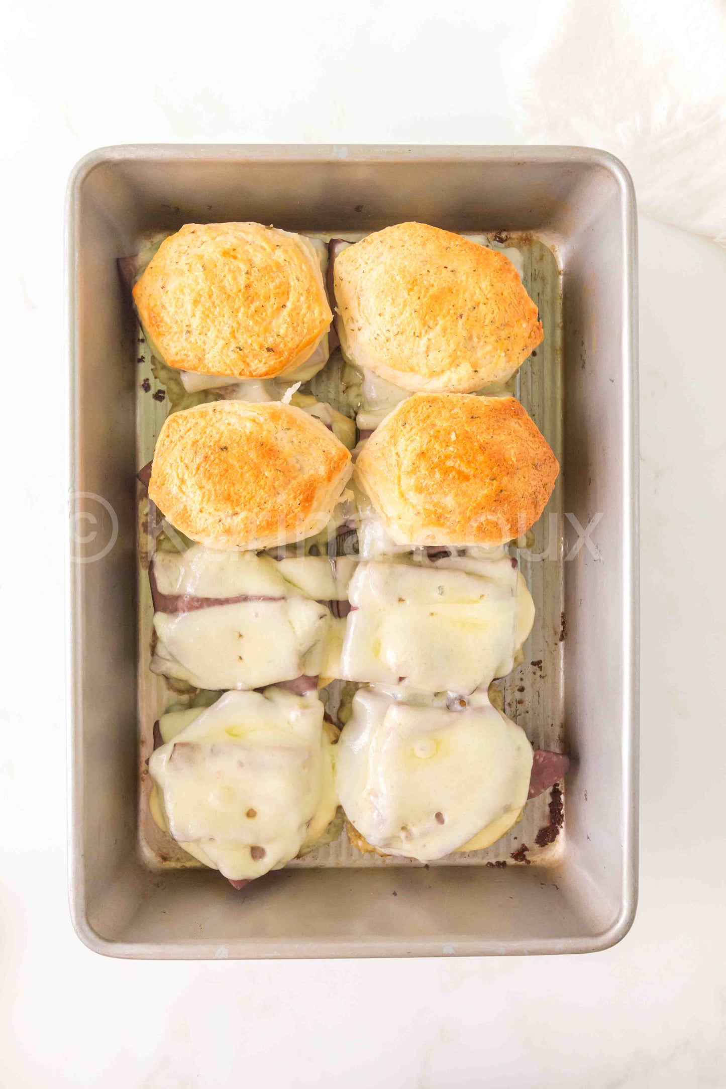 Roast beef biscuit bake sliders