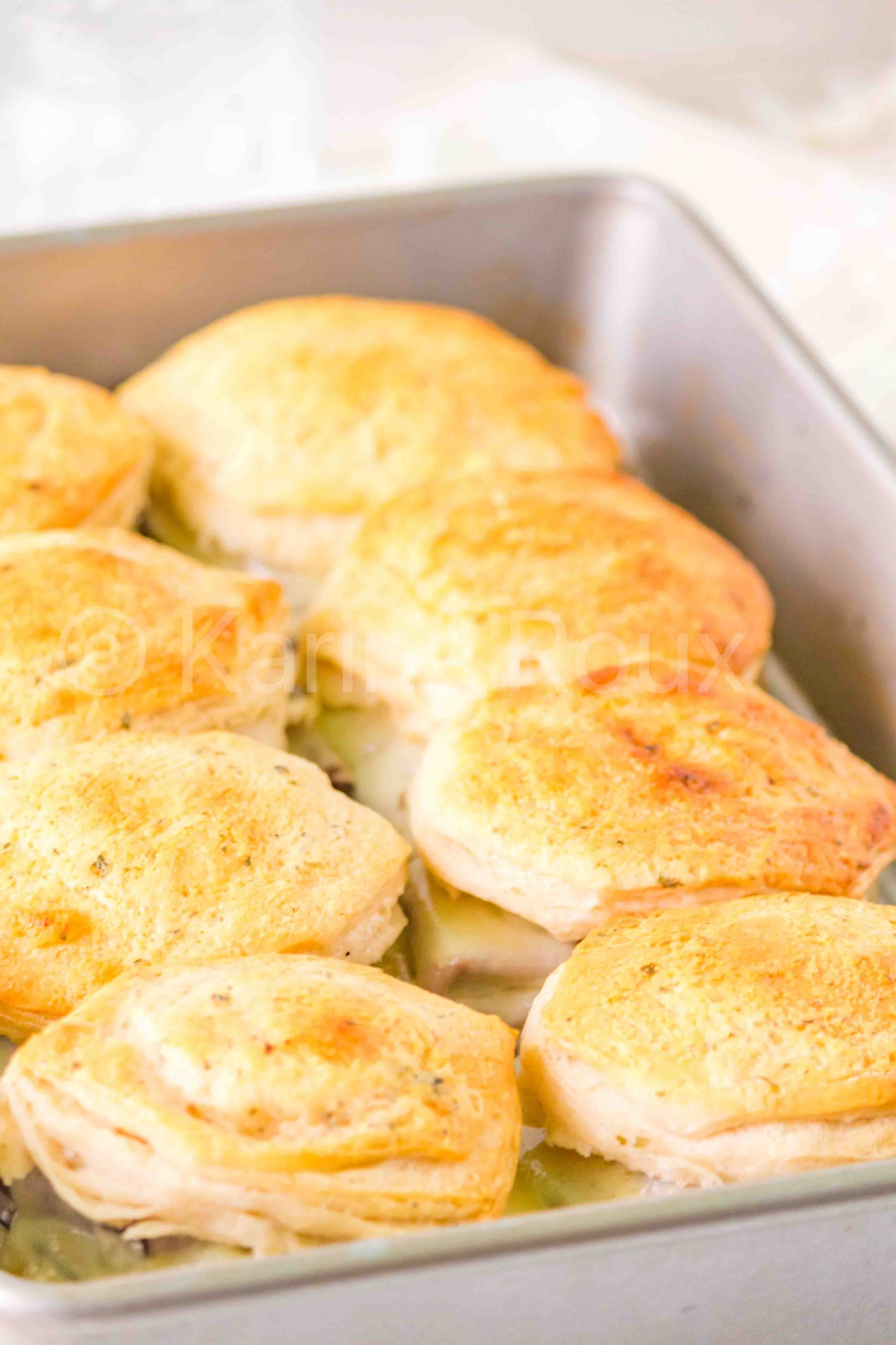 Roast beef biscuit bake sliders