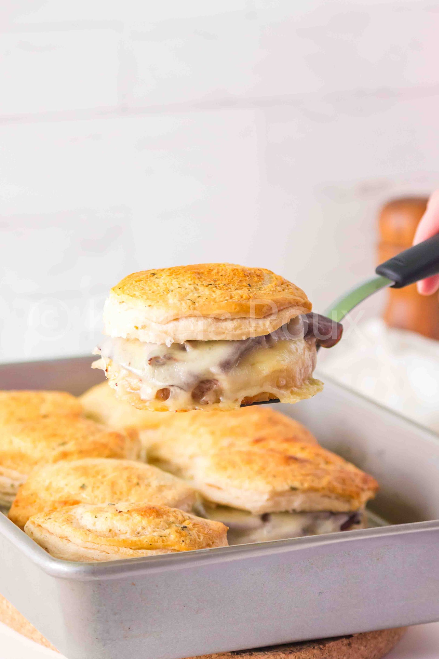 Roast beef biscuit bake sliders