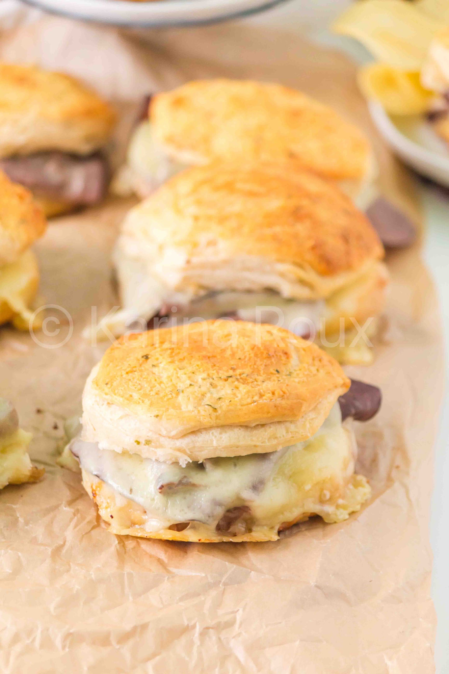 Roast beef biscuit bake sliders