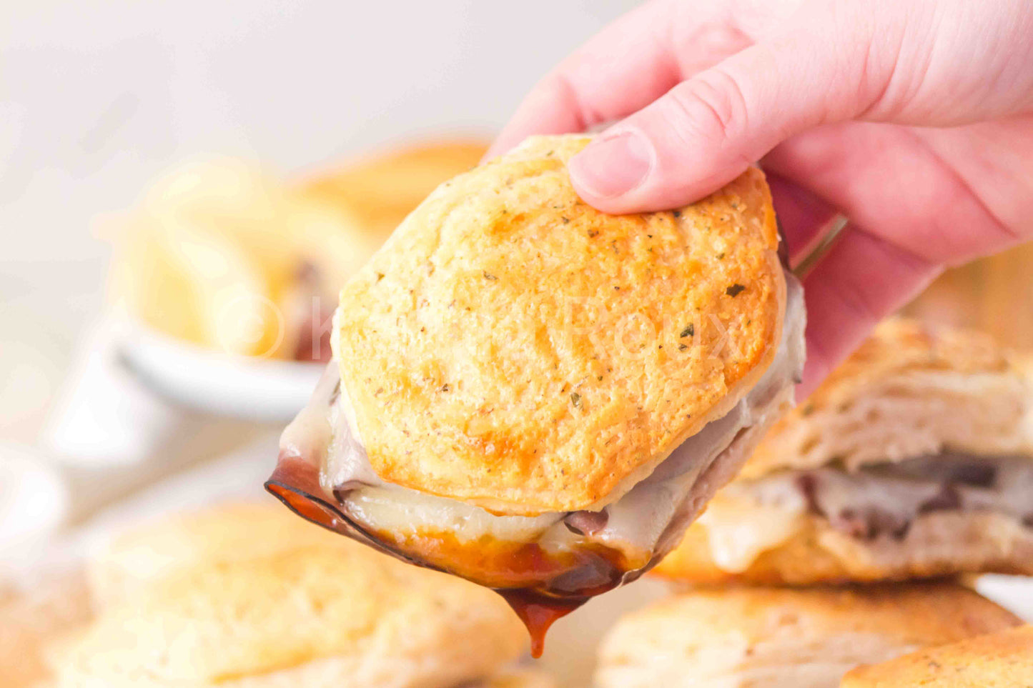 Roast beef biscuit bake sliders