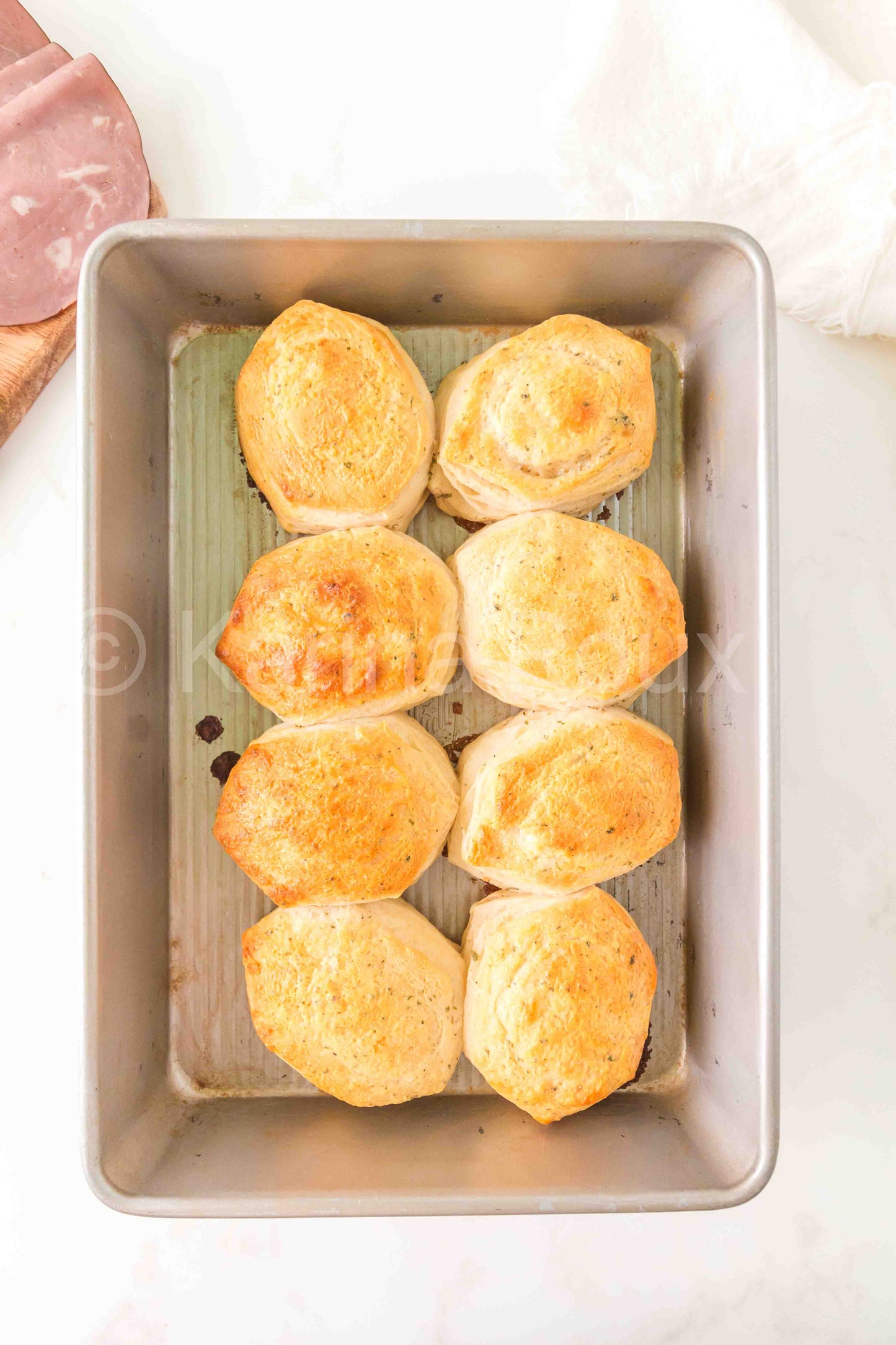 Roast beef biscuit bake sliders