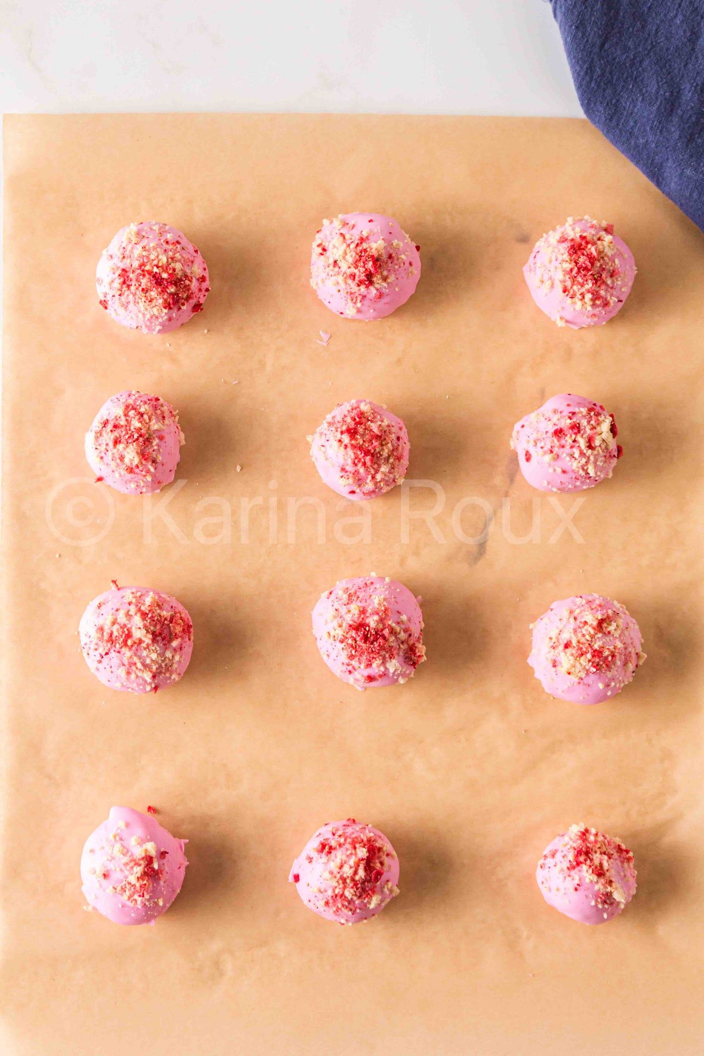 Strawberry Cheesecake Truffles (5 sets)