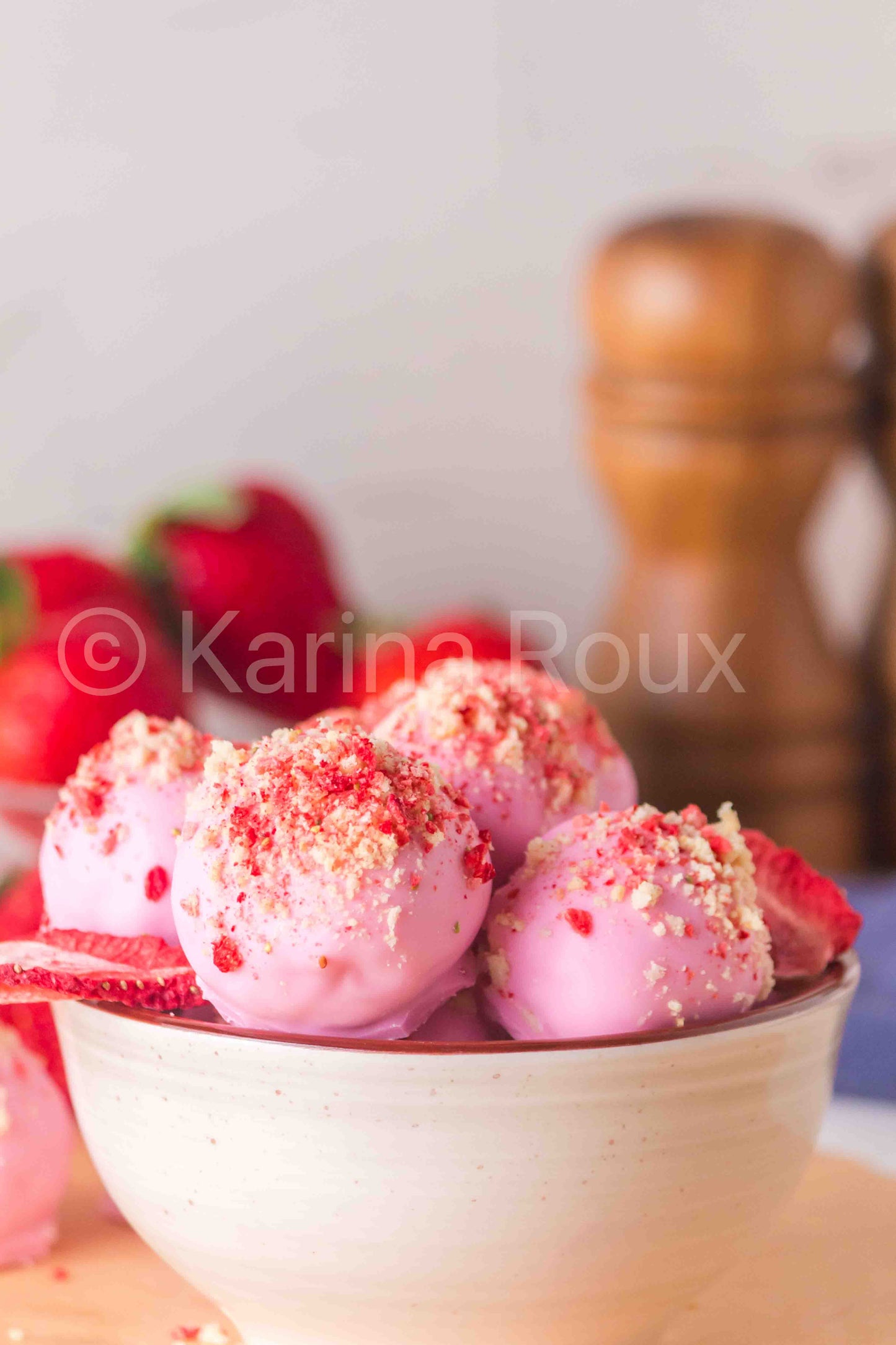 Strawberry Cheesecake Truffles (5 sets)