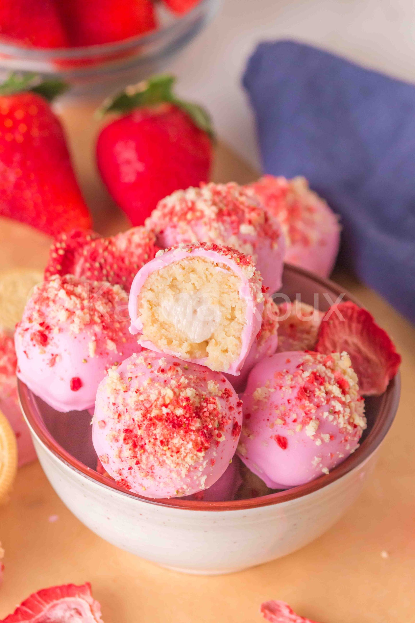 Strawberry Cheesecake Truffles (5 sets)