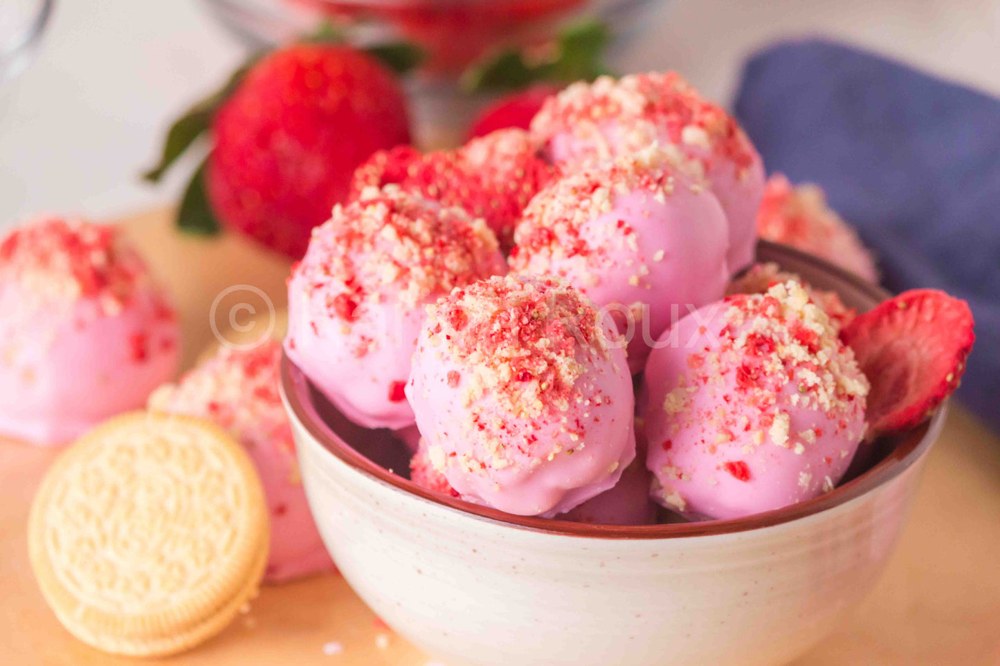 Strawberry Cheesecake Truffles (5 sets)