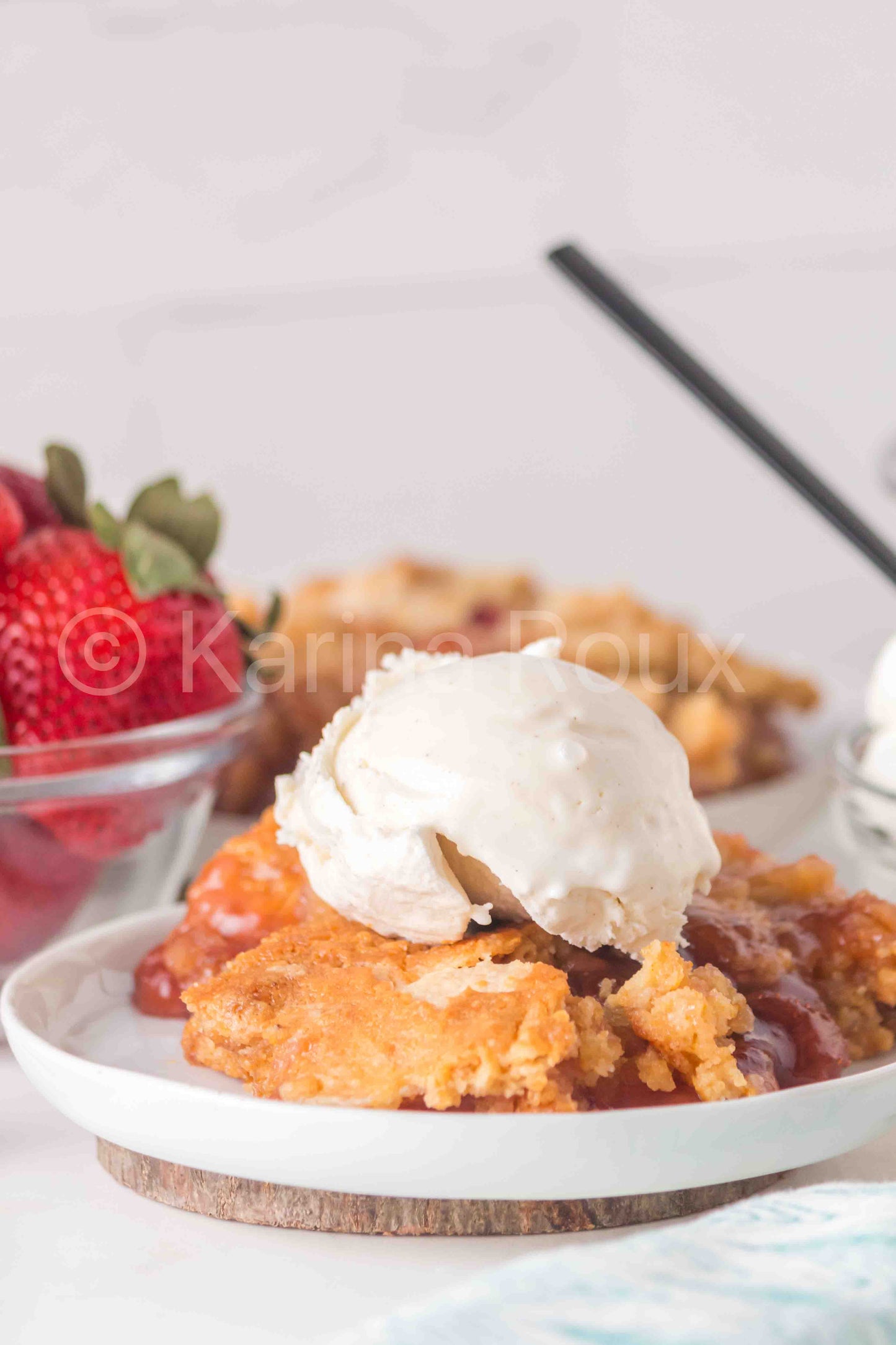 Strawberry Dump Cake - ONLY 4 SETS