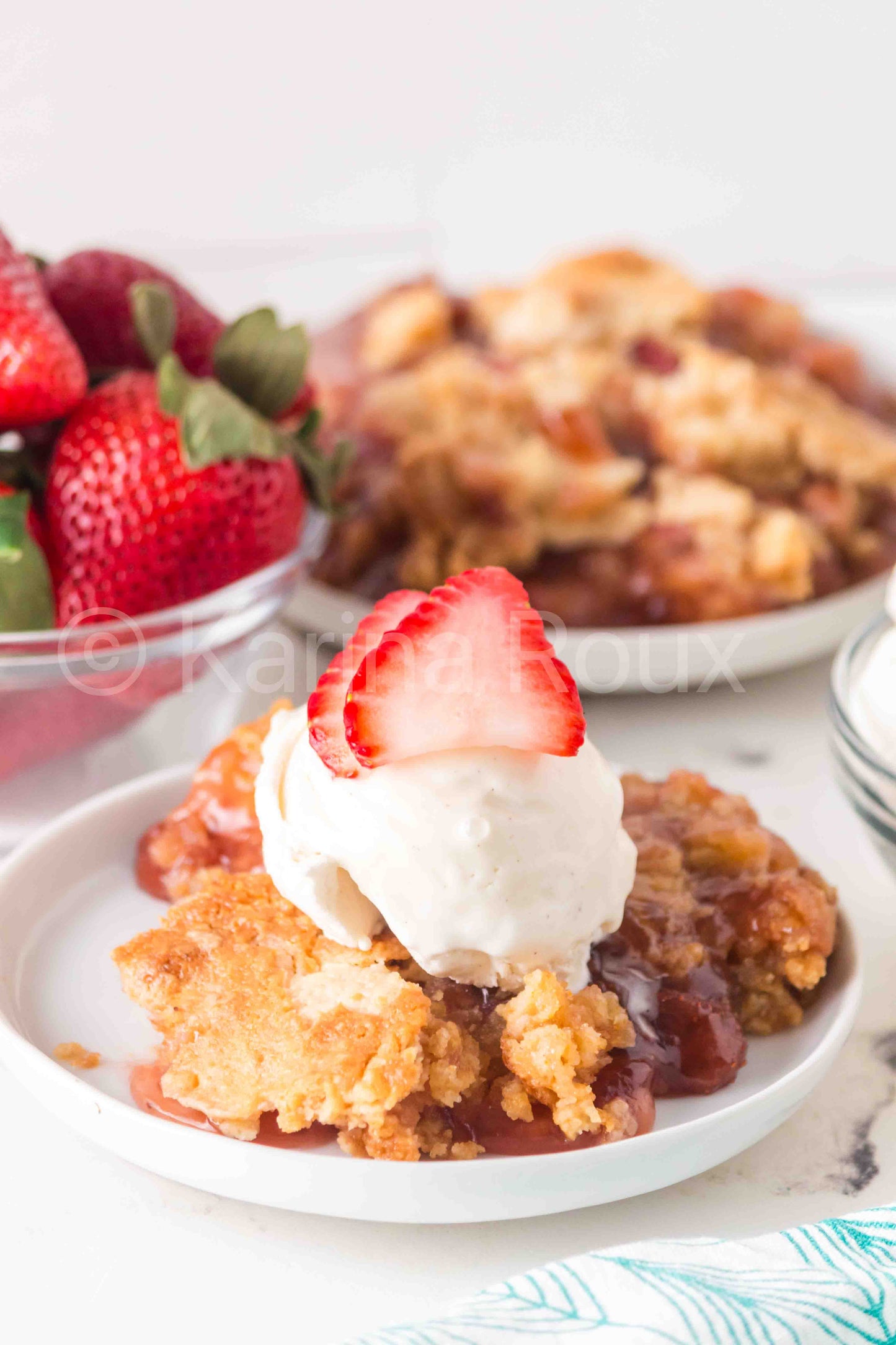 Strawberry Dump Cake - ONLY 4 SETS