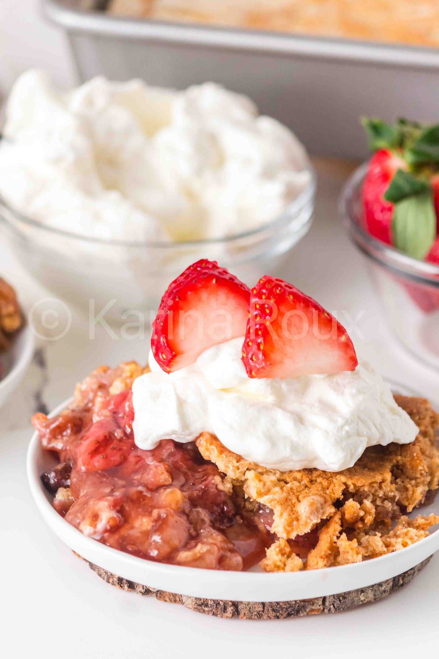Strawberry Dump Cake - ONLY 4 SETS