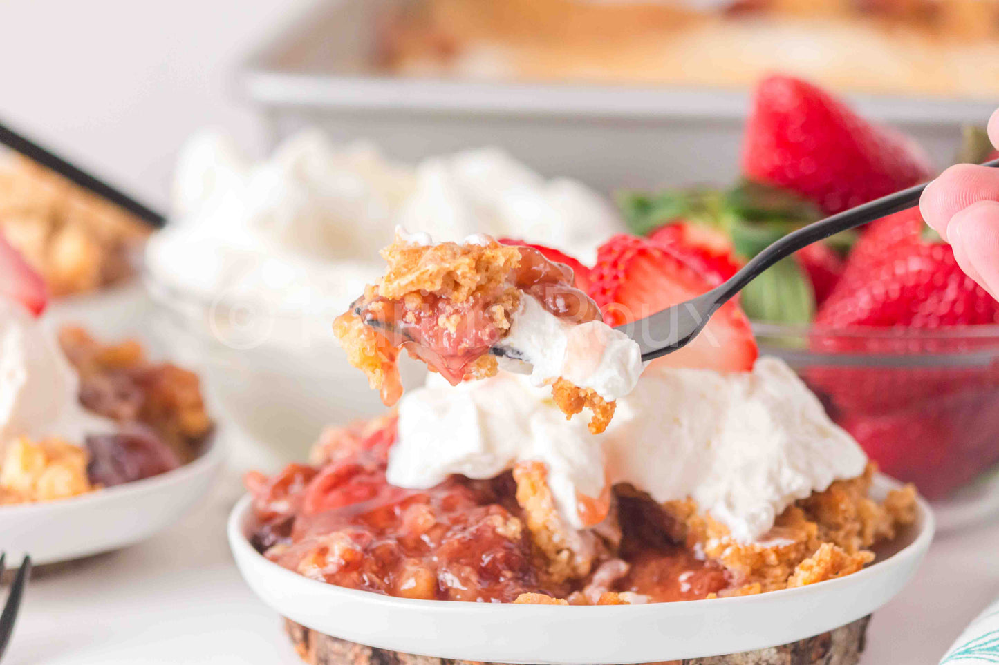 Strawberry Dump Cake - ONLY 4 SETS
